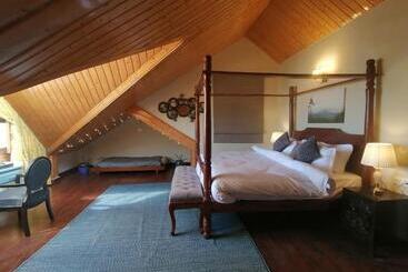 酒店 The Dancing Deer