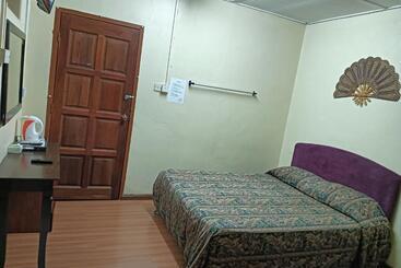 펜션 Sri Juliana Chalet