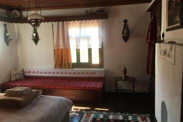 مبيت وإفطار Beyzadeler Konağı