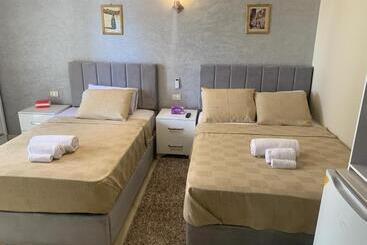 فندق Royal Gem View