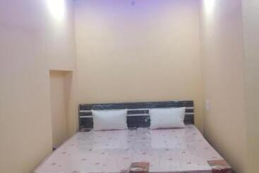 Пансион Shri Krishanmohini Home Stay