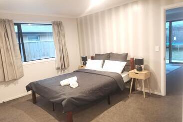 פנסיון Stylish Private Guest House Ensuite Only