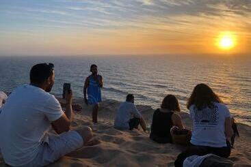 هاستل Oceana Surf House