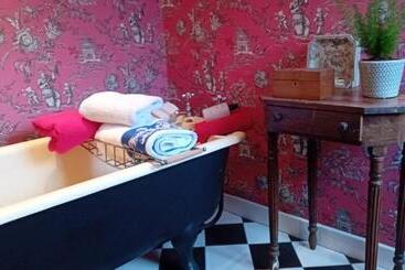 Bed and Breakfast Gardeners Cottage