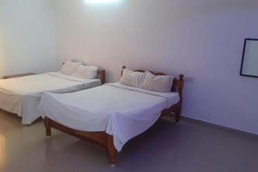 בית מלון כפרי Beach House Studio