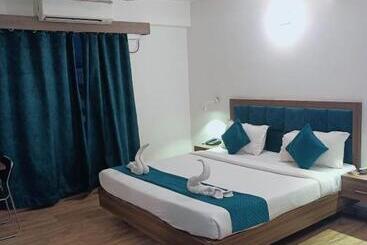 Clovetree Clark Inn Hotel Jamal Road Patna Close To Patna Junction & Gandhi Maidan
