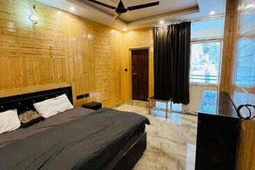 בית מלון כפרי House Of Hills