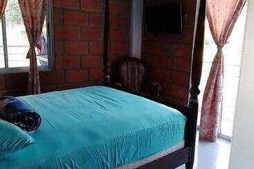 בית מלון כפרי La Clarita