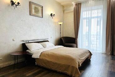 Kyiv Panna Apartment