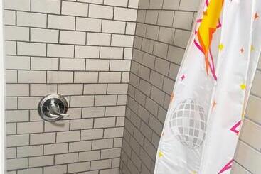 פנסיון Littlebetty S Landingpad