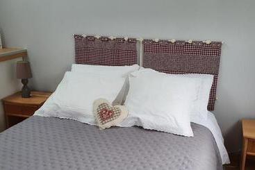 ベッドアンドブレックファースト La Canadienne