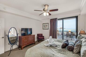 هتل آپارتمان Bright, Corner Unit With Incredible Gulf And Sunset Views!