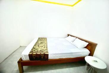 فندق Oyo 93817 Vera Guesthouse