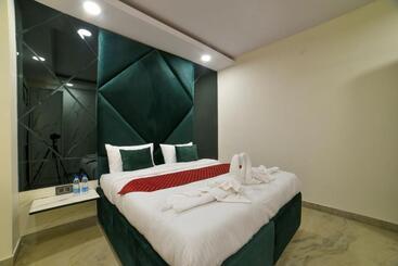 酒店 The Twenties Kamla Nagar