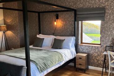 مبيت وإفطار Carnbore House Bnb