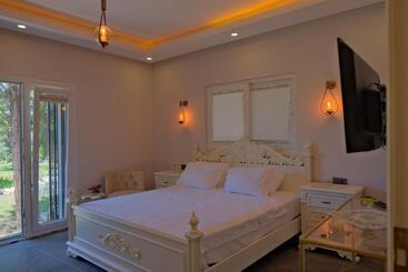 민박 Vahide Homes