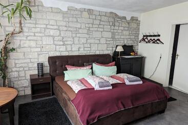 ペンション Gasthaus Alt Freyburg