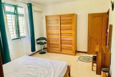 פנסיון Kevin Behary Residence