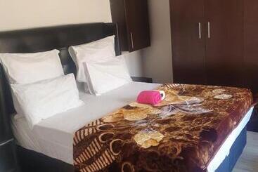 پانسیون Ludinz Guest House