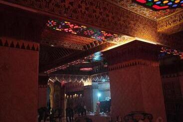 Riad Laraichi Palace Suites