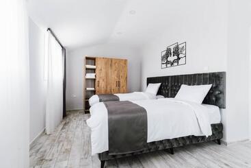 מלון דירות Lux Apart For 4 Guests