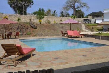 펜션 Firstrose Villa, Doppelzimmer R3,a Diani, Kenia