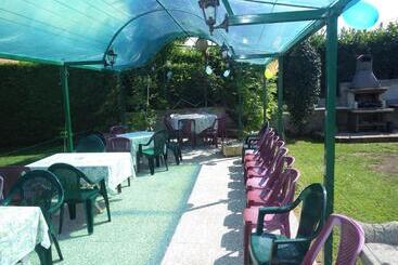 مبيت وإفطار Alla Torretta