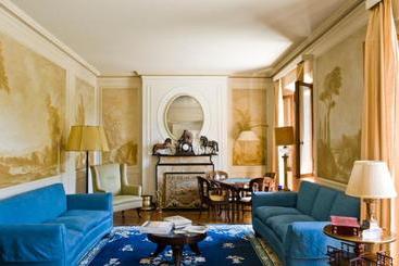 تختخواب و صبحانه Villa Barberina