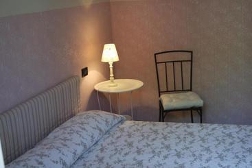 تختخواب و صبحانه Villa Pille