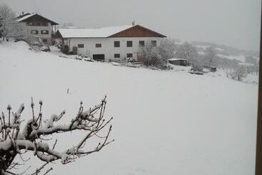 בית מלון כפרי Albergo Bucaneve