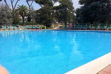 ホテル Parco Dei Principi