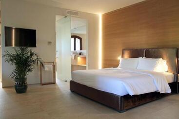 בית מלון כפרי Casa Tess Boutique