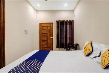 Отель Wood Side Recidency