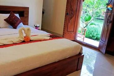 פנסיון Dana Guest House