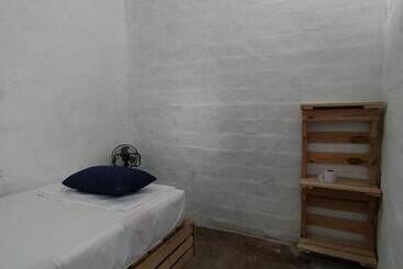 Пансион De La Mora Hostal