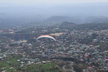 بنسيون Hill Top Guest House And Restaurant