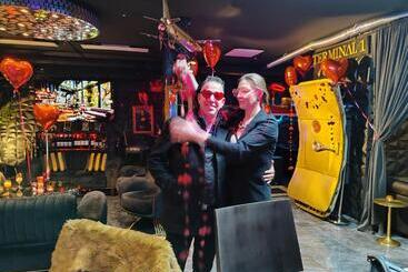 پانسیون Terminal 1