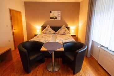 Пансион Weingut Peter Barzen