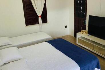 هتل آپارتمان Suites Do Leo