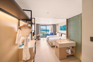 The Oceanfront Apartment At Cam Ranh
