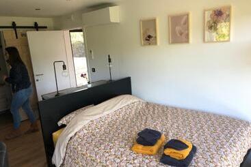 مبيت وإفطار Les Tiny House Du Mas De Mont