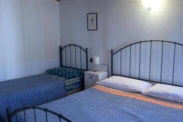 Agriturismo Case In Collina