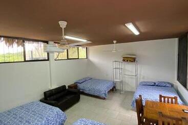 호텔 Cabañas El Sabinito