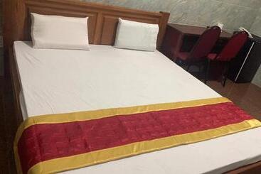 هتل Khách Sạn Minh Nhật