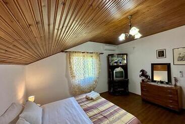 بنسيون Lakeview Escape Koman