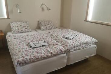 ペンション Ytri árbakki