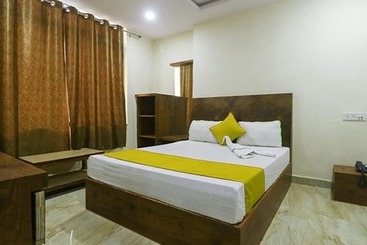 Fabhotel Rama Inn I