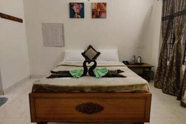 فندق Heaven Bungalow