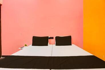 ホテル Oyo Balaji Premium Co Living