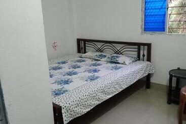 펜션 Shruti Guest House